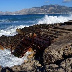 COSTA SICILIANA. Fotografie di Giulio Azzarello &copy;2022.