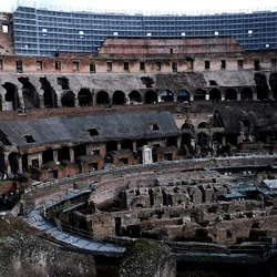 COLOSSEO Roma. Fotografie di Giulio Azzarello ©2020. COLOSSEO Roma. Fotografie di Giulio Azzarello ©2020.