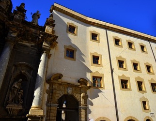CENTRO STORICO di Palermo fotografie di Giulio Azzarello &copy;2019.