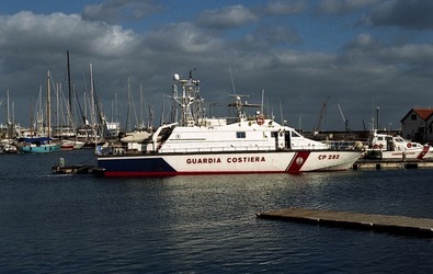 MARE Mondello e Palermo febbraio 2022. Fotografie di Giulio Azzarello &copy;2022.