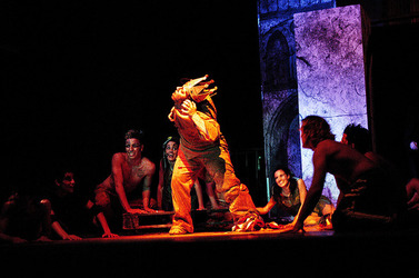 NOTREDAM de PARIS con giovani artisti. Fotografie di Giulio Azzarello ©2014. NOTREDAM de PARIS con giovani artisti. Fotografie di Giulio Azzarello ©2014.