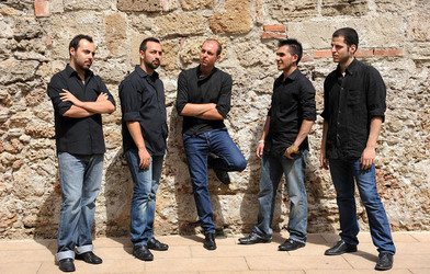 GIACOMO CUTICCHIO e il suo ensemble musicale. Fotografie di Giulio Azzarello &copy;2014.