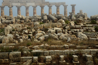 SELINUNTE il sito e parco archeologico. Fotografie di Giulio Azzarello &copy;2014.