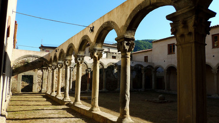 IL CHIOSTRO di S.Angelo di Brolo Messina . Fotografie di Giulio Azzarello ©2014. IL CHIOSTRO di S.Angelo di Brolo Messina . Fotografie di Giulio Azzarello ©2014.