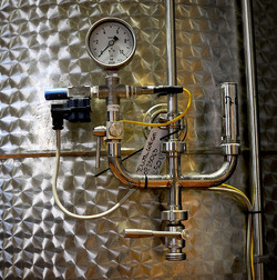 ACCIAI per il vino. Fotografie di Giulio Azzarello ©2016.