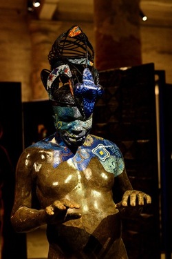 VENEZIA installazione nigeriana inizio Arsenale. Biennale Arch. Cont.. Fotografie di Giulio Azzarello &copy;2022.