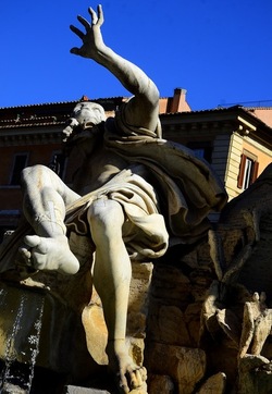 PIAZZA NAVONA Roma. Fotografie di Giulio Azzarello ©2020. PIAZZA NAVONA Roma. Fotografie di Giulio Azzarello ©2020.