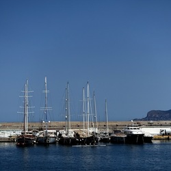 PALERMO. Fotografie di Giulio Azzarello &copy;2024.