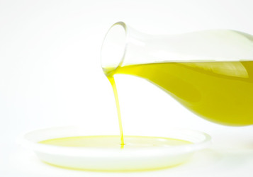 OLIO DI OLIVA di Sicilia. Fotografie di Giulio Azzarello &copy;2016.