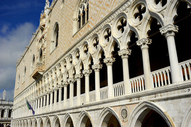 PIAZZA SAN MARCO A VENEZIA fotografie di Giulio Azzarello &copy;2016.