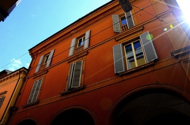 BOLOGNA centro storico. Fotografie di Giulio Azzarello &copy;2018.