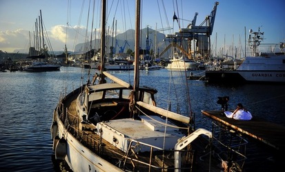 LA CALA di PALERMO fotografie di Giulio Azzarello ©2018. LA CALA di PALERMO fotografie di Giulio Azzarello ©2018.