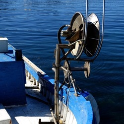 ISOLA. Fotografie di Giulio Azzarello &copy;2024.