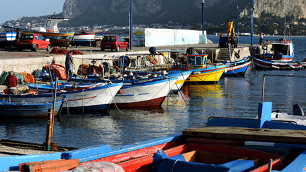 MONDELLO di inverno. Fotografie di Giulio Azzarello &copy;2016.