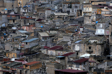FAVARA in provincia di Agrigento. Fotografie di Giulio Azzarello 2014.