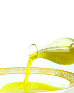 OLIO DI OLIVA di Sicilia. Fotografie di Giulio Azzarello &copy;2016.