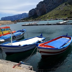 BARCHE. Fotografie di Giulio Azzarello ©2022.