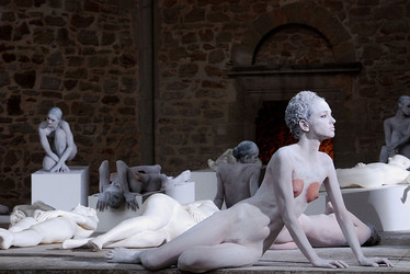 VANESSA BEECROFT allo Spasimo di Palermo alcuni momenti. Fotografie di Giulio Azzarello &copy;2014.