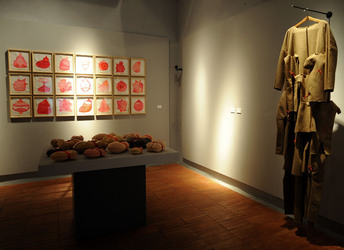 Installazione di Anne Clemence DeGrollee alla GAM di Palermo. Fotografie di Giulio Azzarello ©2017. Installazione di Anne Clemence DeGrollee alla GAM di Palermo. Fotografie di Giulio Azzarello ©2017.