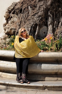 SARA FAVARO attrice e poetessa siciliana. Fotografie di Giulio Azzarello &copy;2018.