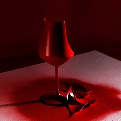 CALICE ROSSO. Fotografia di Giulio Azzarello &copy;2023.