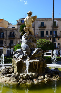 MONREALE in Sicilia. Fotografie di Giulio Azzarello &copy;2016.