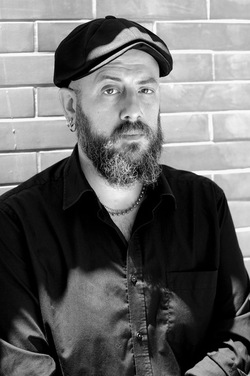ALESSIO BOSCO artista musicista compositore. Fotografie di Giulio Azzarello &copy;2018.