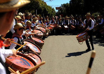 Tamburai siciliani di Agrigento. Fotografie di Giulio Azzarello &copy;2017.