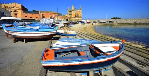 BARCHE da PESCA fotografie di Giulio Azzarello &copy;2019.