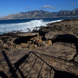 COSTA SICILIANA. Fotografie di Giulio Azzarello &copy;2022.