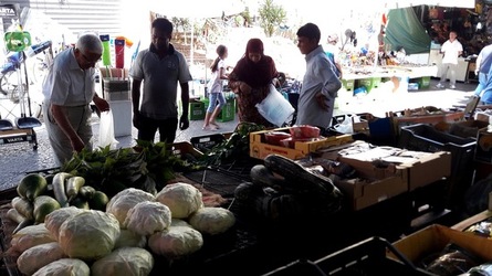 IL MERCATO DI BALLAR&ograve; a Palermo. Fotografie di Giulio Azzarello &copy;2018.