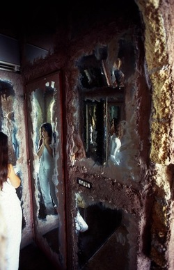 ATELIER SUL MARE fotografie di Giulio Azzarello &copy;2021.