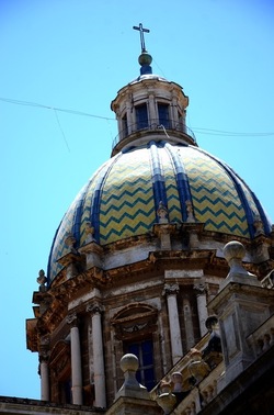 CENTRO STORICO di PALERMO fotografie di Giulio Azzarello &copy;2019.