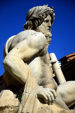 PIAZZA NAVONA Roma. Fotografie di Giulio Azzarello ©2020. PIAZZA NAVONA Roma. Fotografie di Giulio Azzarello ©2020.