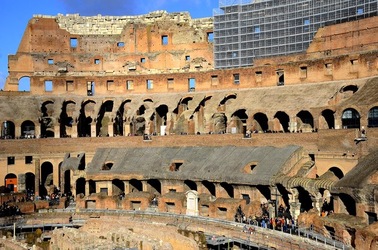 COLOSSEO Roma. Fotografie di Giulio Azzarello ©2020. COLOSSEO Roma. Fotografie di Giulio Azzarello ©2020.