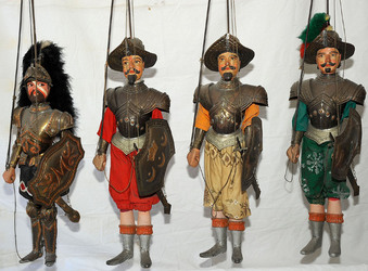 PUPI SICILIANI del 900 e dell 800. Collezione Cuticchio. Fotografie di Giulio Azzarello &copy;2014.