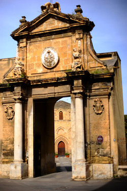 PIAZZA MAGIONE a Palermo. Fotografie di Giulio Azzarello &copy;2016.
