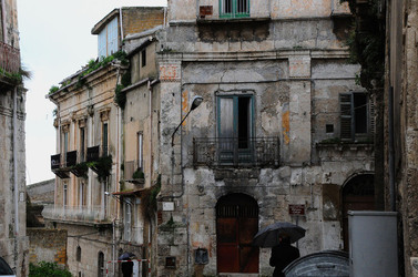 FAVARA in provincia di Agrigento. Fotografie di Giulio Azzarello 2014.