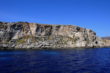 ISOLA DI FAVIGNANA in Sicilia. Visioni panoramiche o particolari. Fotografie di Giulio Azzarello ©2014. ISOLA DI FAVIGNANA in Sicilia. Visioni panoramiche o particolari. Fotografie di Giulio Azzarello ©2014.