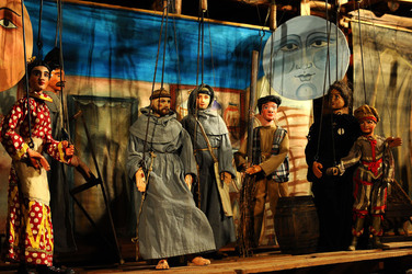 TRADIZIONI IN VIAGGIO mostra di pupi di Mimmo Cuticchio. Fotografie di Giulio Azzarello &copy;2014.