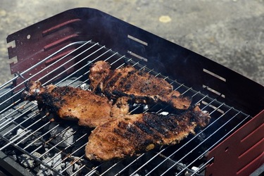 CARNE RUSTICA fotografie di Giulio Azzarello ©2019. CARNE RUSTICA fotografie di Giulio Azzarello ©2019.