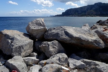 MONDELLO. Fotografie di Giulio Azzaello &copy;2022.