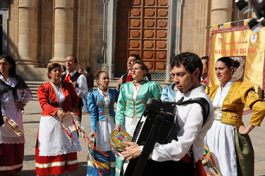 GRUPPO FOLK SICILIANO a Marsala. Fotografie di Giulio Azzarello &copy;2014.