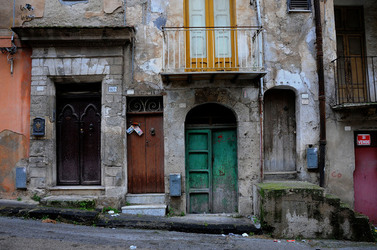 FAVARA in provincia di Agrigento. Fotografie di Giulio Azzarello 2014.