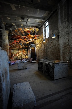 STRUTTURA TRIANGOLARE. Fotografie di Giulio Azzarello &copy;2018.