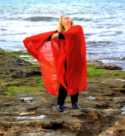SARA FAVARO attrice e scrittrice italiana. Fotografie di Giulio Azzarello &copy;2015 2016.