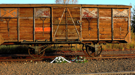 AUSCHHWITZ BIRKENAU la commemorazione. Fotografie di Giulio Azzarello &copy;2016.