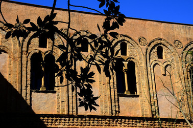 MONREALE in Sicilia. Fotografie di Giulio Azzarello &copy;2016.