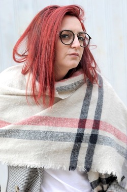 LUCREZIA artista modella attrice. Fotografie di Giulio Azzarello &copy;2018.