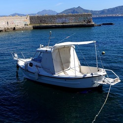 BARCHE. Fotografie di Giulio Azzarello &copy;2022.